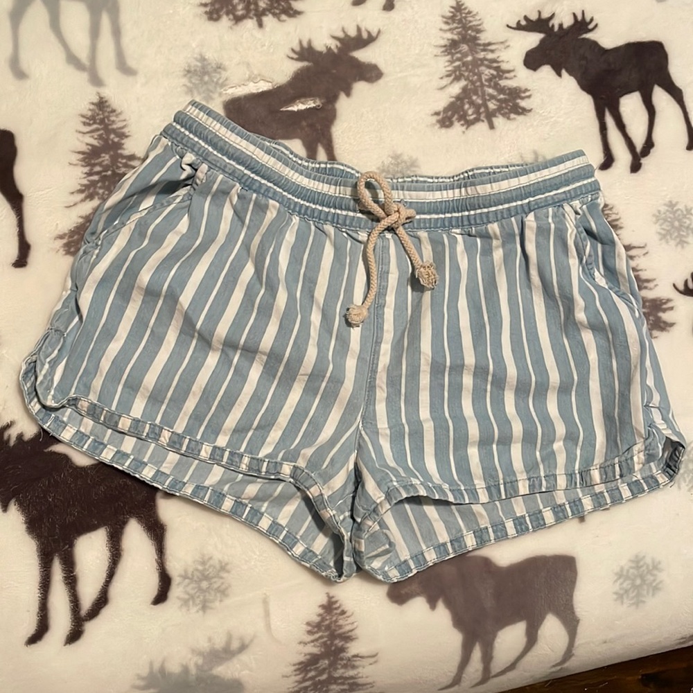 Linen shorts